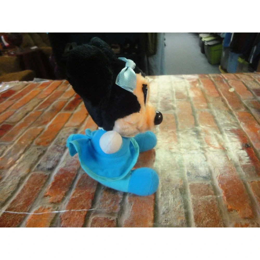 Walt Disney Productions VINTAGE Mickeys Christmas carol MInnie mouse plush KOREA
